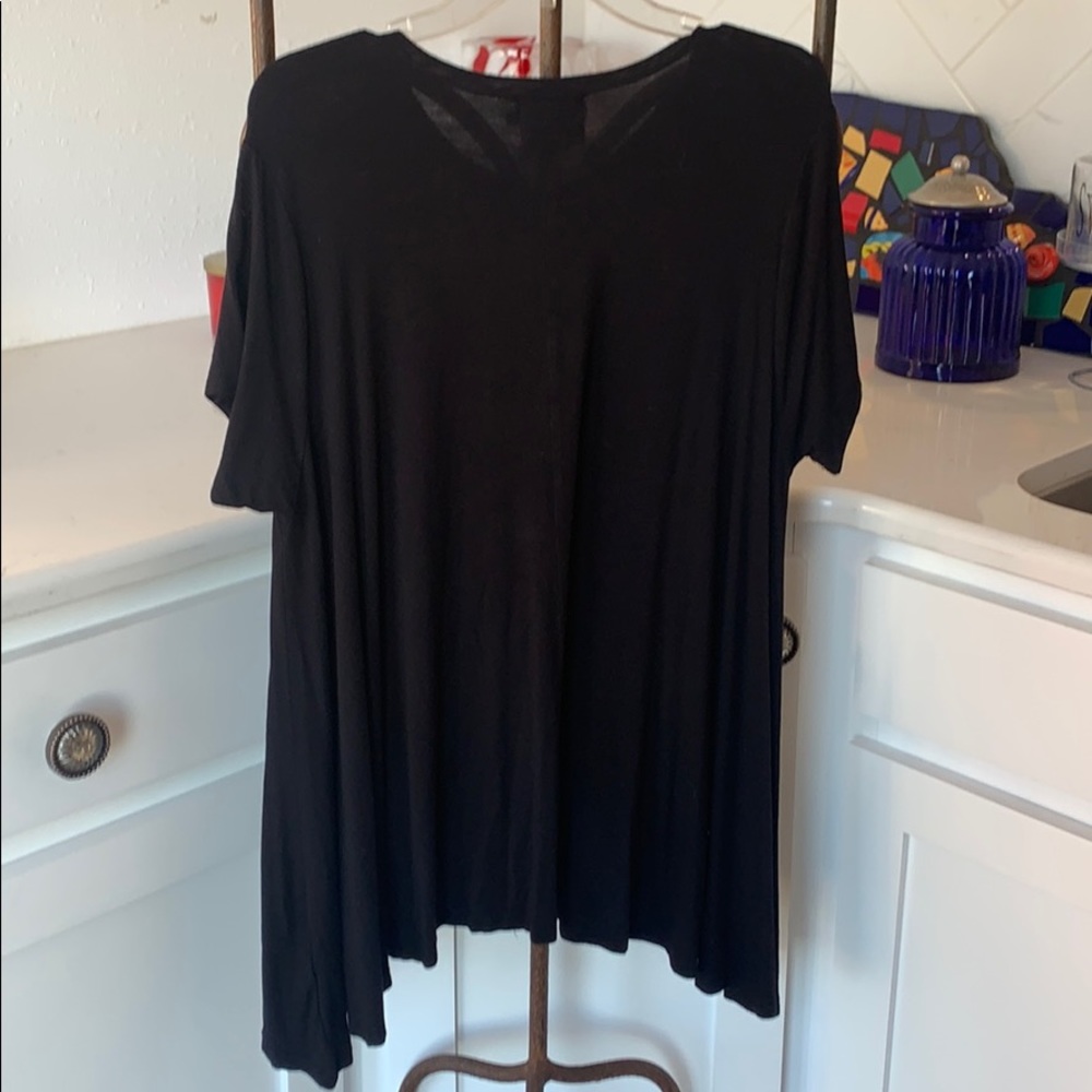 Judith March Tunic - Picture 2 of 9